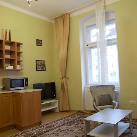 Family Apartment Kv Karlovy Vary Exterior photo